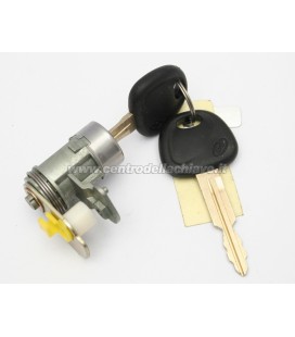 serratura porta destra hyundai - 8198129A00