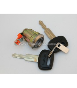 serratura porta destra Toyota - 6905328040