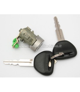 serratura porta destra Mitsubishi - MR286175