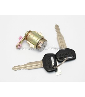 serratura porta sinistra Toyota - 6905213110
