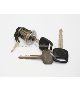 serratura porta sinistra Toyota - 6905237070