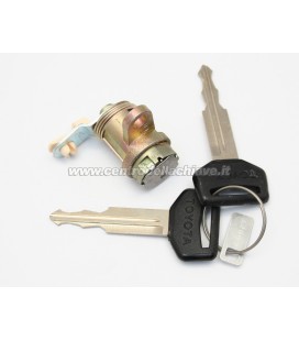 serratura porta destra Toyota - 6905120140