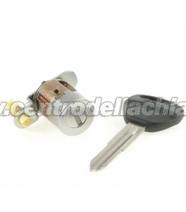 serratura porta destra Mitsubishi Space runner - MR485166