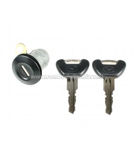 serratura porta destra Mazda 323 - B45576210F